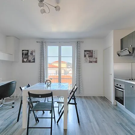 Flat With Terrace Ницца
