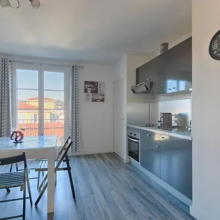 Flat With Terrace * Nicea